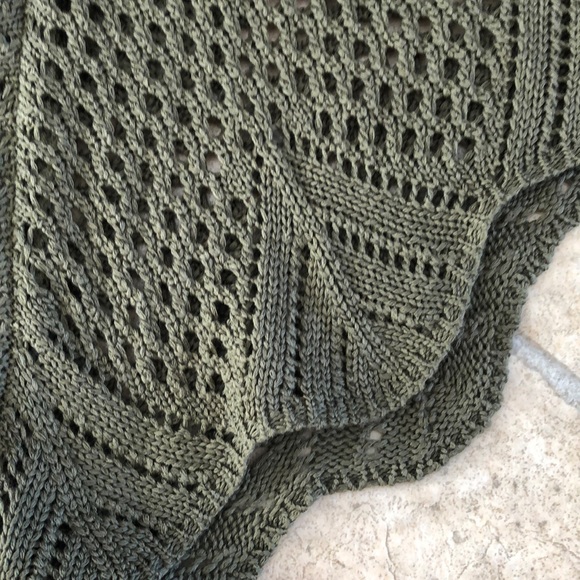 🌸 Le Chateau khaki poncho - Picture 7 of 14